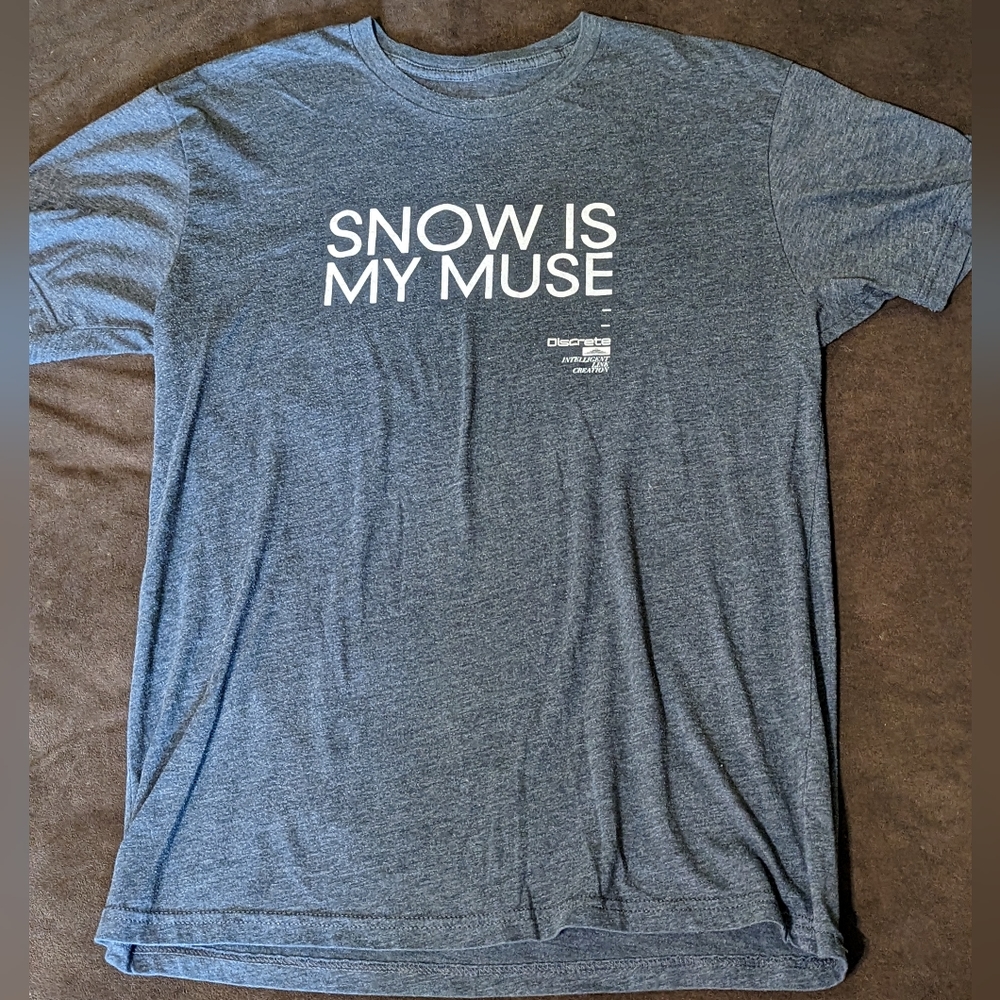 Discontinued Discrete snowboarding t-shirt